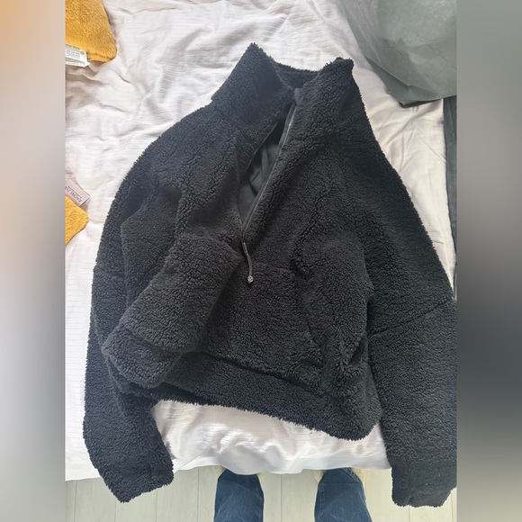 ❌SOLD❌ Lululemon Sherpa Sweater - Picture 1 of 3